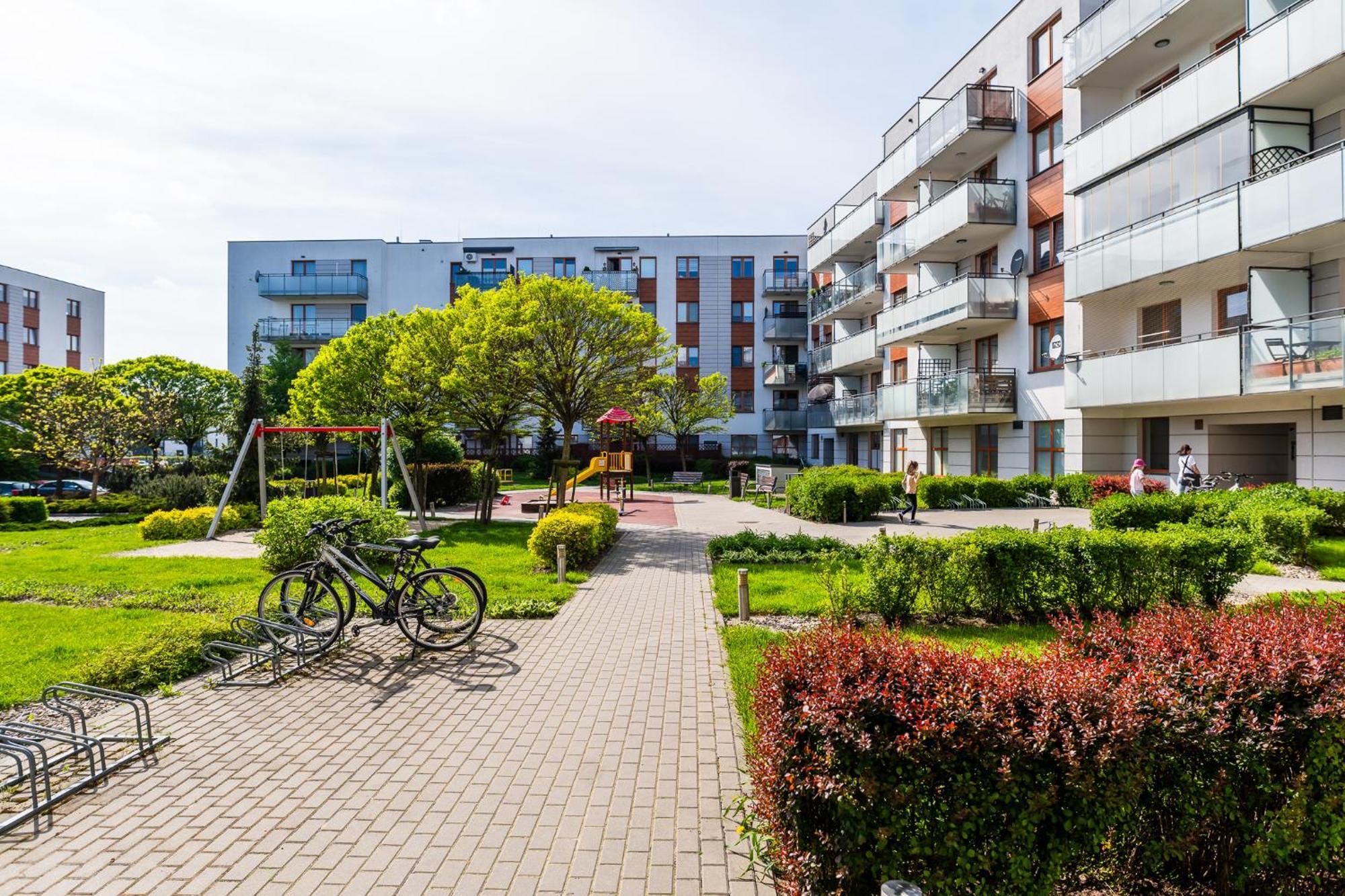 Rodzinny Relaks Z Ogrodem I Garazem Varsóvia Exterior foto